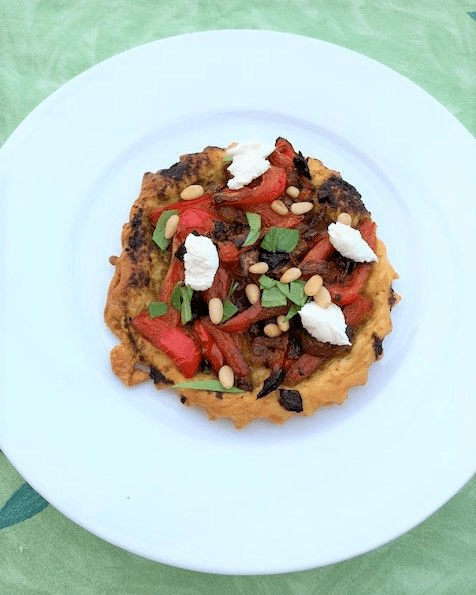 Tarte fine aux poivrons et fromage&nbsp;onctueux​