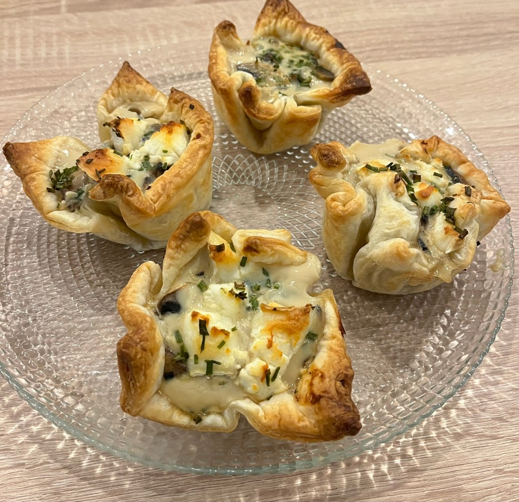 ​Petits paniers feuilletés au jambon et&nbsp;fromage