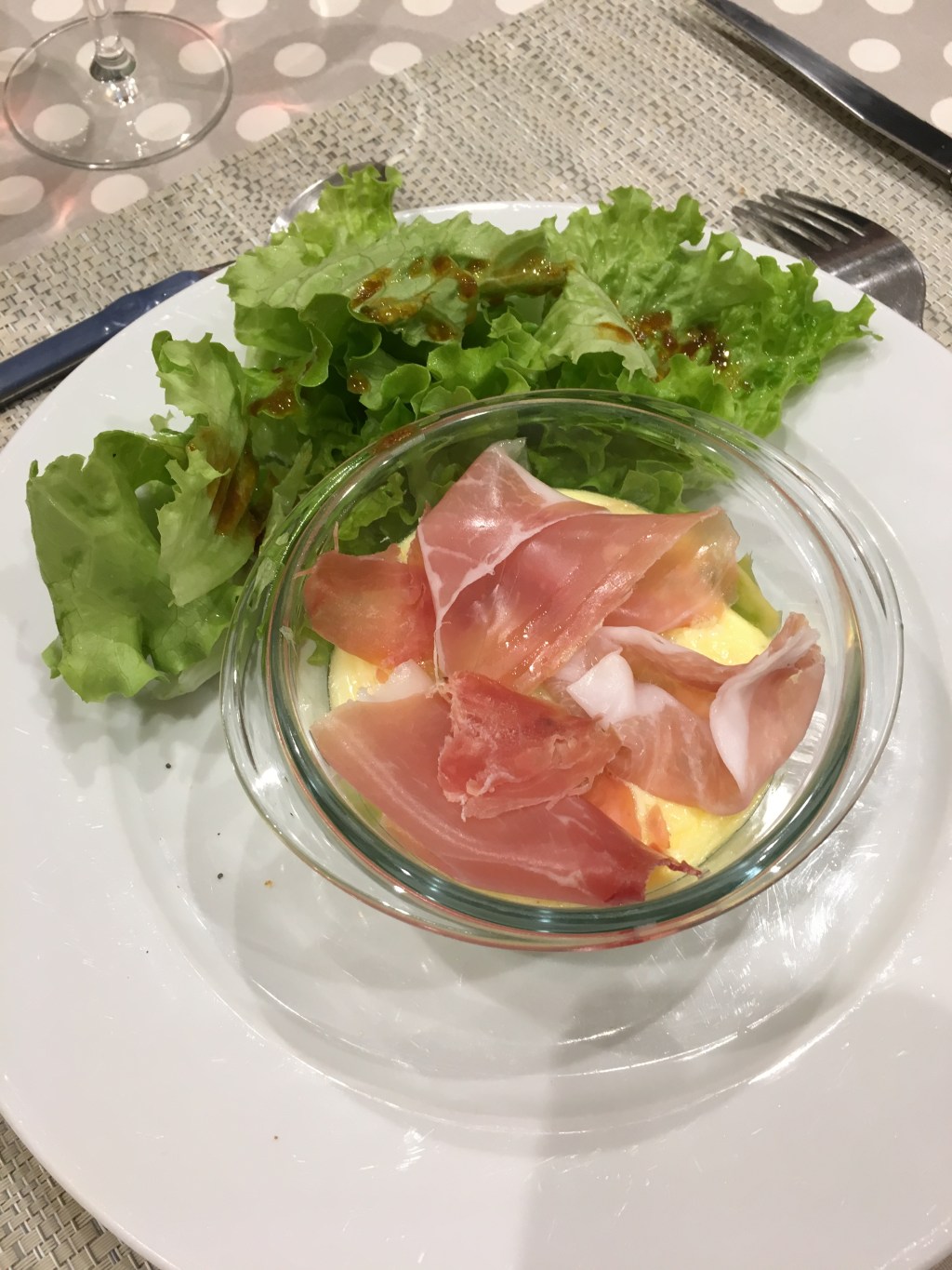 Cassolettes de ravioles au gorgonzola et son jambon&nbsp;ibérique